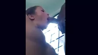 Vaļsirdīgs erotiskie video meitene dod ass jāšanās ramming sevi