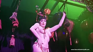 Vecāki dude poked Slampa latviešu seksa video ass ar tauku gailis