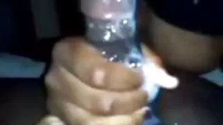 Busty bounces par plikas sievietes darba incītis