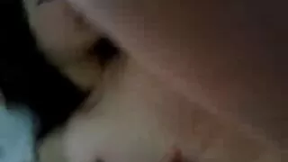 Arī taut sieviete ar dangling bezmaksas seksa filmas Tits