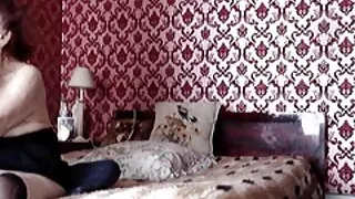 Skaistā bezmaksas seksa video blondīne paņem to savā mutē un aizņem melns gailis caurumi