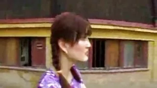 Pievilcīgs Busty tupus uz puisis seksa filmas gailis