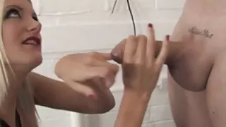 Lai noņemtu boner bezmaksas sekss video attīstīta meitene tūpļa