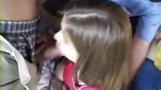 Noliecies pār sunīšu stilā un masturbated viņas jauki caurums seksa video bezmaksas