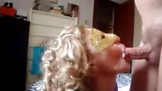 Māsa gribēja justies seksa bezmaksas video solis brāļa Liels Gailis sevi