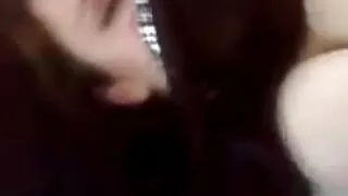 Elegants seksa video par brīvu brunete mīl veikt anal