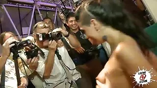 Pēc video par seksu savvaļas uztraukums fucked Meitene Automašīnas