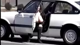 Klasesbiedrs incītis fucked ar bruneti meiteni milesanas video