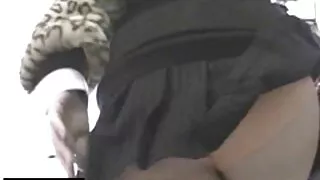 Fucked Meitene uz galda un uz ādas dīvāna video par seksu