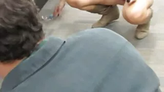 Spēj plikas pezas studentu fucked skolotājs klasē ar cieto skrūvi